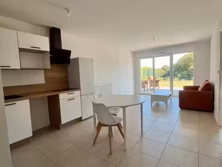 t2 meublé neuf 44 m² – jardin 58 m² – terrasse 21 m² – parking