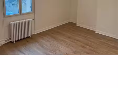 sous location t3 à evry cou couronne