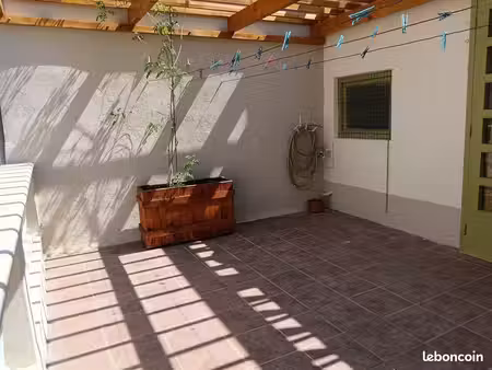 loue appartement avec terrasse