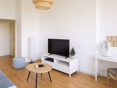 beau t2 meublé 49m² purpan