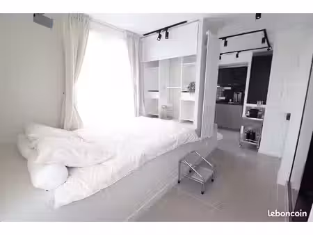 studio 1 pièce 19 m²