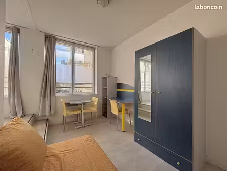 studio 1 pièce 15 m²