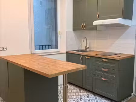 oullins centre – 2 chambres – appartement rénové – au pied du métro – idéal colocation ou 
