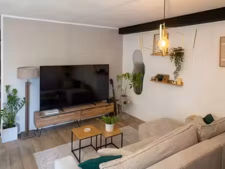 appartement t2 de 51 m² avec terrasse et 2 places de parking – poitiers