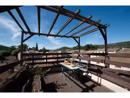 appartement de charme - 120m2 - terrasse - à 10 km de valence au vert