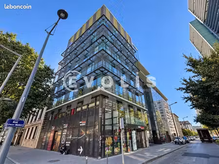 bureaux 189 m²