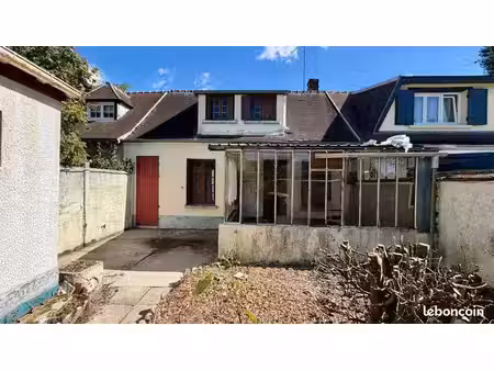 maison à rénover fleurines