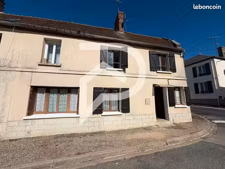 maison de ville 6 pièces 104 m²