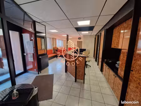immeuble 8 pièces 225 m²
