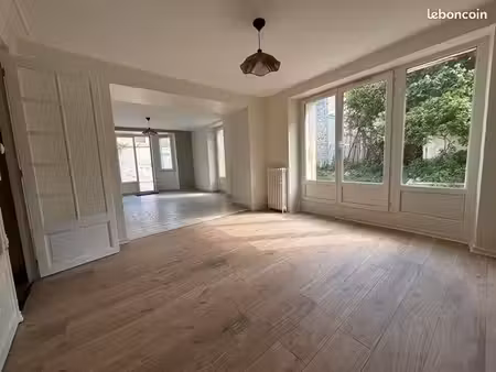 maison de ville 5 pièces 121 m²