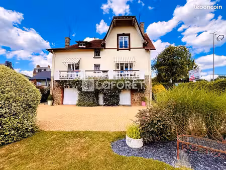 maison 6 pièces 142 m²