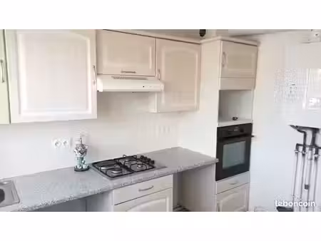 magnifique appartement refait à neuf type f1/f2 52m2