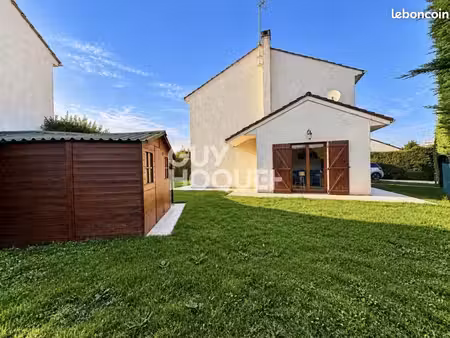 pavillon 6 pièces 120 m²