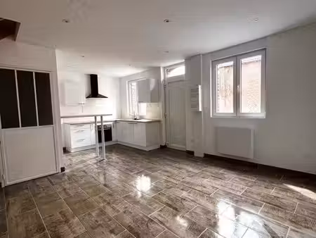 à louer - jolie maison semi-mitoyenne de 49m2 - rumaucourt