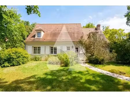 propriété 8 pièces 168 m²