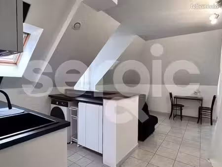 studio 1 pièce 22 m²