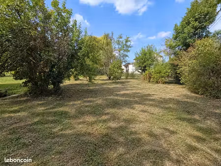 terrain à bâtir de 491 m²
