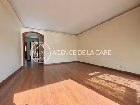 beau 3 pieces avec loggia