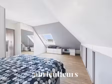 appartement familial - dernier étage -- 6 pièces en vente à charenton-le-pont (94220)