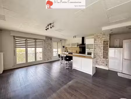 appartement lumineux de 67 m2 avec balcon exposé sud chart