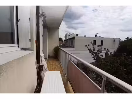 appartement 2 pièces avec balcons proche métro 11