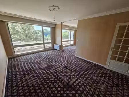 t5 de 95 m² - nantes - beaulieu