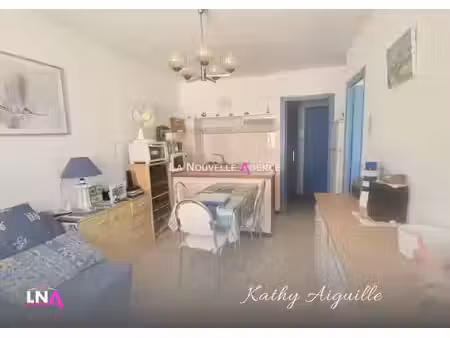 appartement t2 avec cellier - plein centre village