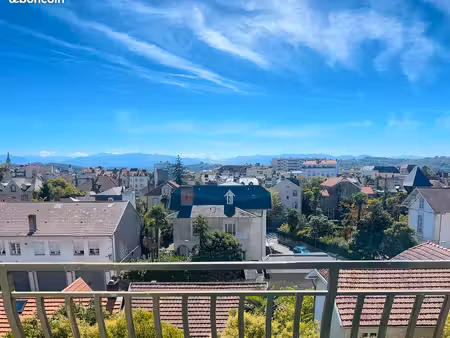 coup de cœur – appartement atypique et rare au cœur de pau – grande terrasse  vue pyrénées