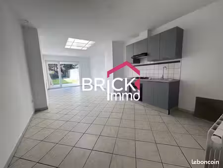 maison de ville 5 pièces 85 m²