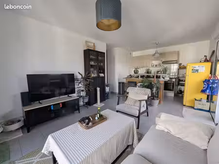 appartement 3 pièces 63 m²