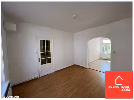 maison de ville 3 chambres  jardin  garage possible