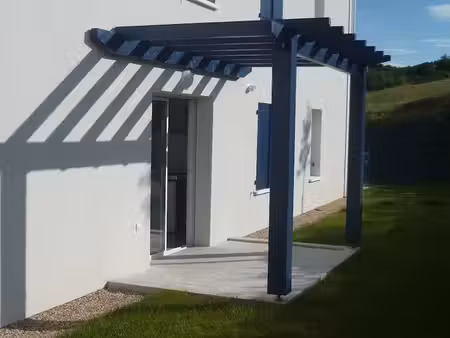 bassussarry studio avec cellier  parking et terrasse sans vis à vis