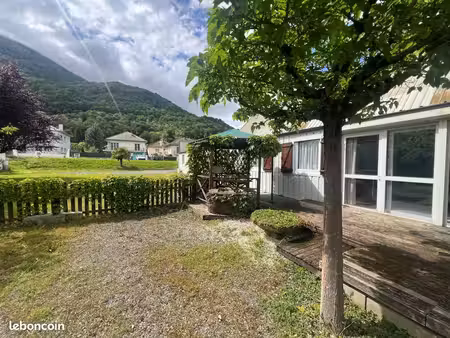 local commercial 750 m²