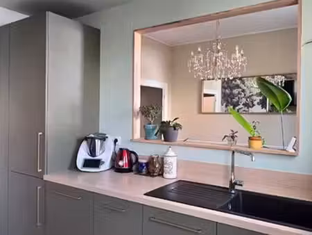 maison rénovée 86 m² – 2 chambres – jardin 80 m² – garage – les salins