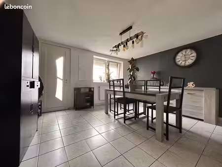 maison 7 pièces 100 m²
