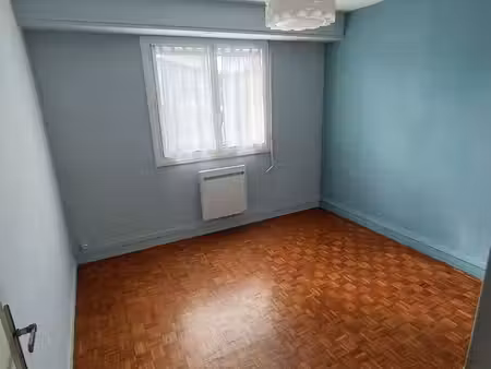 t4 69 m² – 3 chambres – billère quartier du golf – 138 000