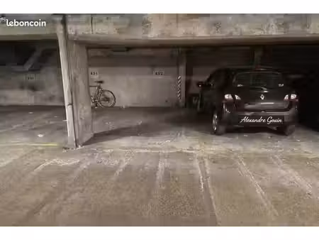 parking 10 m² paris