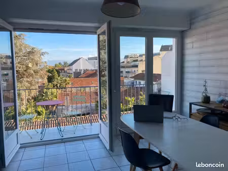 appartement traversant de 4 pièces 75m2
