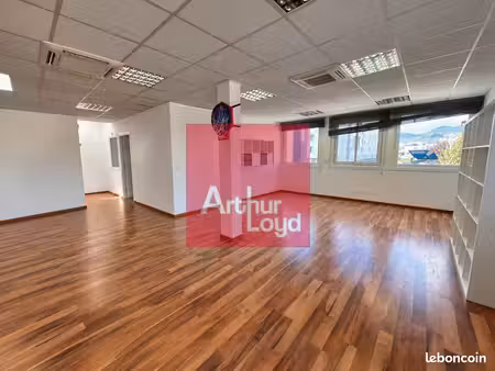 bureaux 316 m² clermont ferrand
