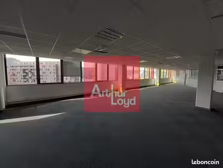 bureaux 567 m² clermont-ferrand