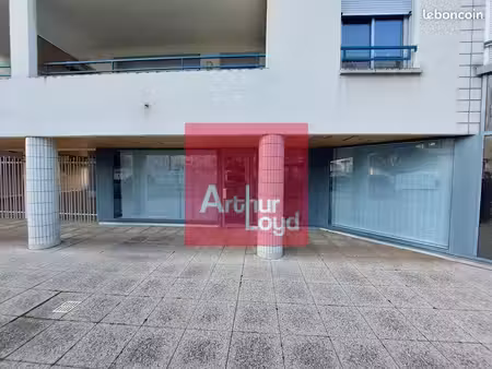 bureaux 67 m² clermont ferrand