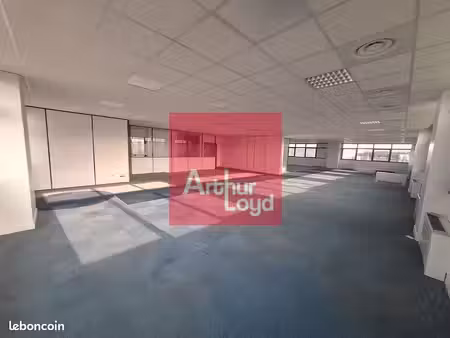 bureaux 295 m² cournon d auvergne