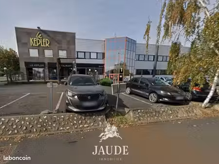 bureaux  local commercial 220 m² clermont-ferrand