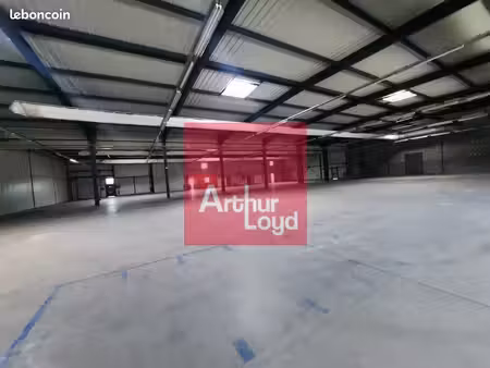 local d'activite 2364 m² clermont ferrand