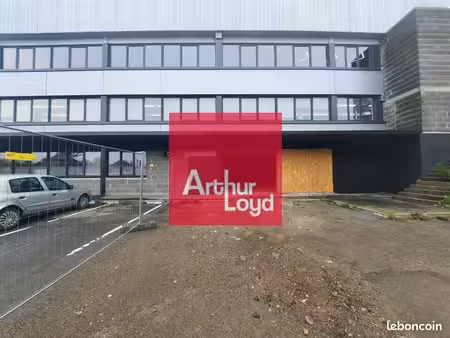 local d'activite 349 m² lempdes