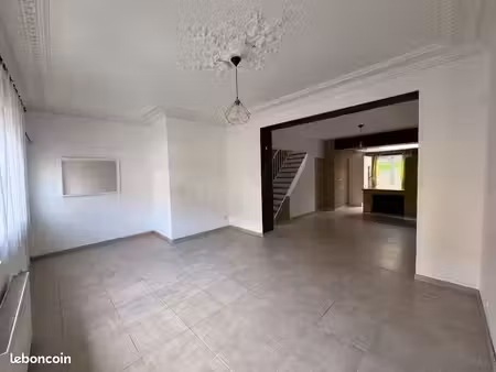 ? maison de ville 107 m² – 3 chambres – jardin clos – hyper-centre de vimy