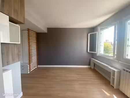 appartement f2 lumineux très bon état