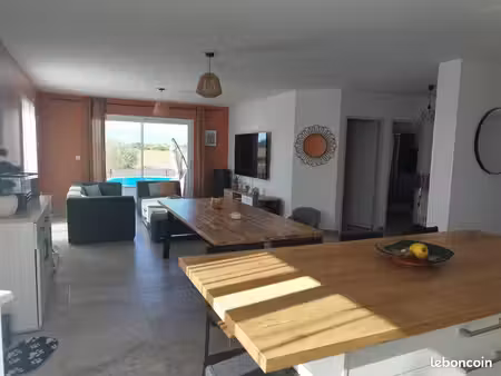 villa 5 pièces 108 m²