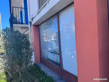 local commercial