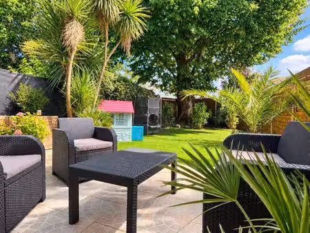maison  terrasse & jardin. ravalement ok ◊